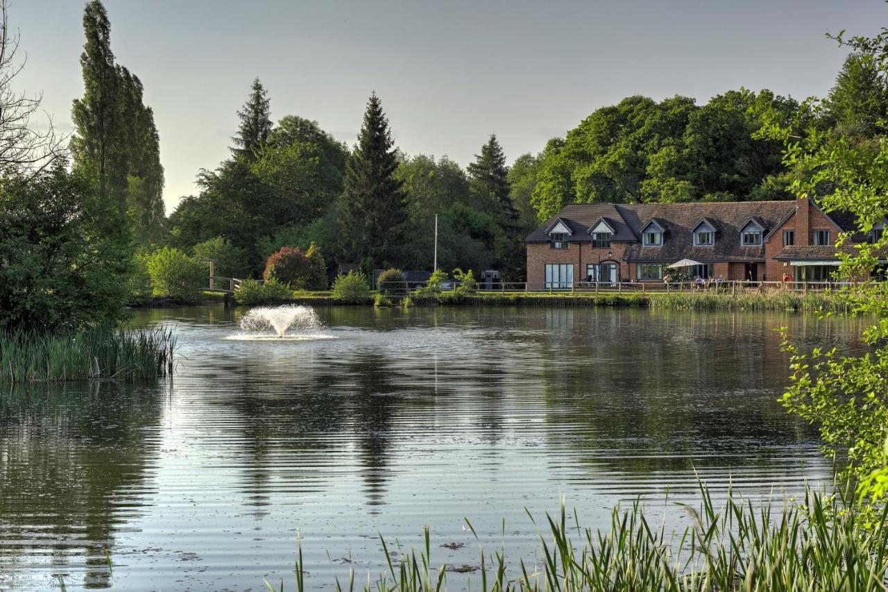 Cadmore Lodge Bed & Breakfast Tenbury Exterior photo